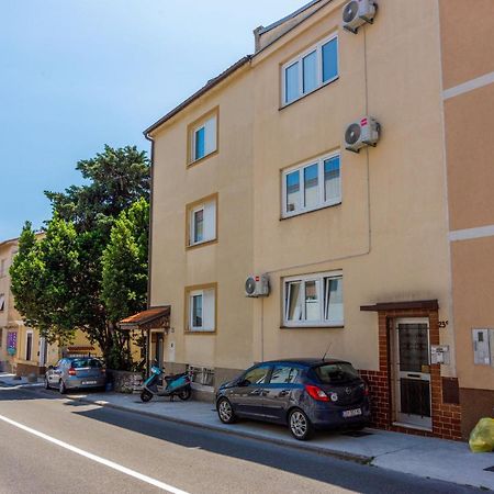 Apartments And Room Art Crikvenica Esterno foto