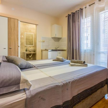 Apartments And Room Art Crikvenica Esterno foto