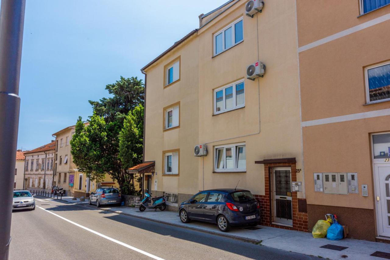 Apartments And Room Art Crikvenica Esterno foto