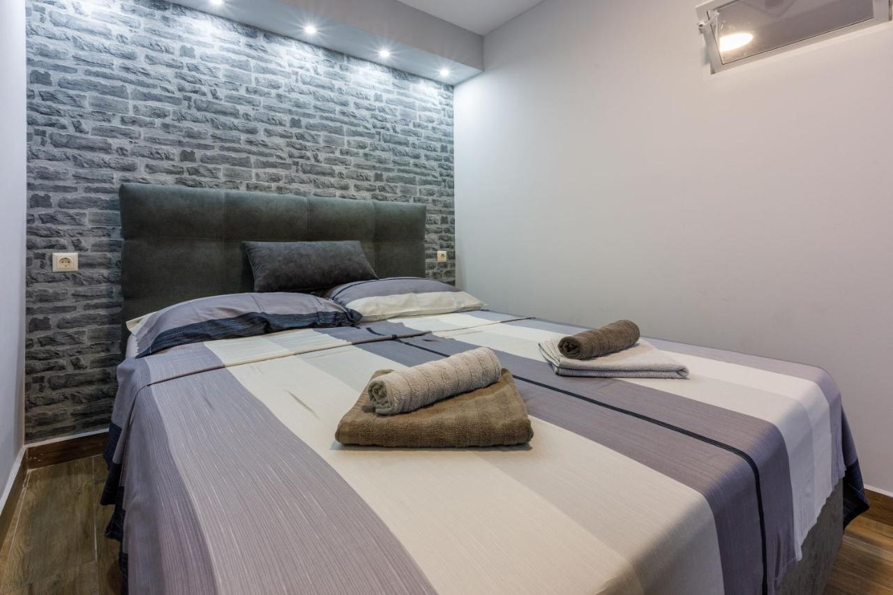 Apartments And Room Art Crikvenica Esterno foto