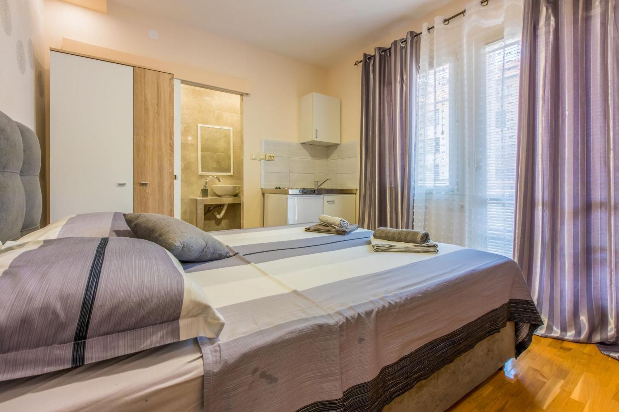 Apartments And Room Art Crikvenica Esterno foto