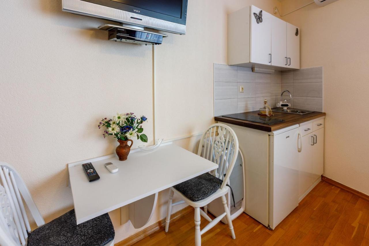 Apartments And Room Art Crikvenica Esterno foto