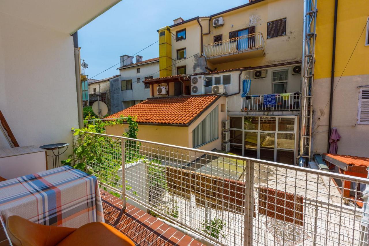Apartments And Room Art Crikvenica Esterno foto