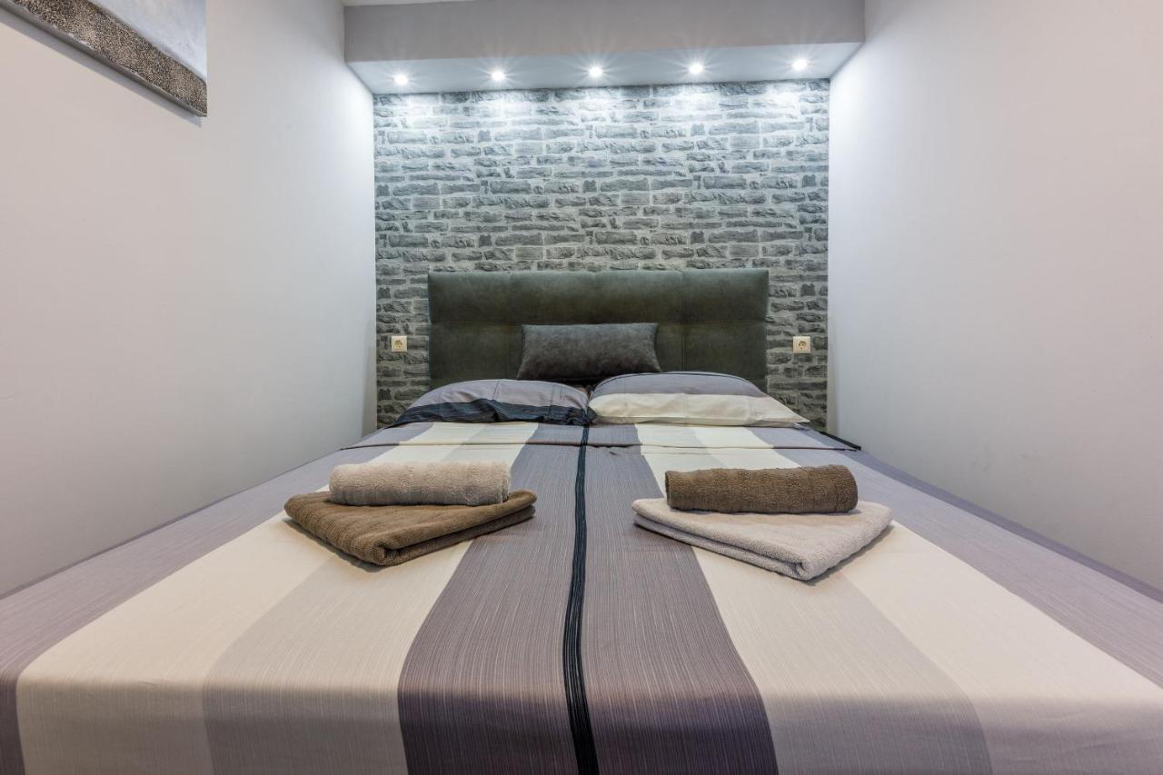 Apartments And Room Art Crikvenica Esterno foto